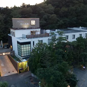 ホテル現代楽園 伊勢原 3* 伊勢原市