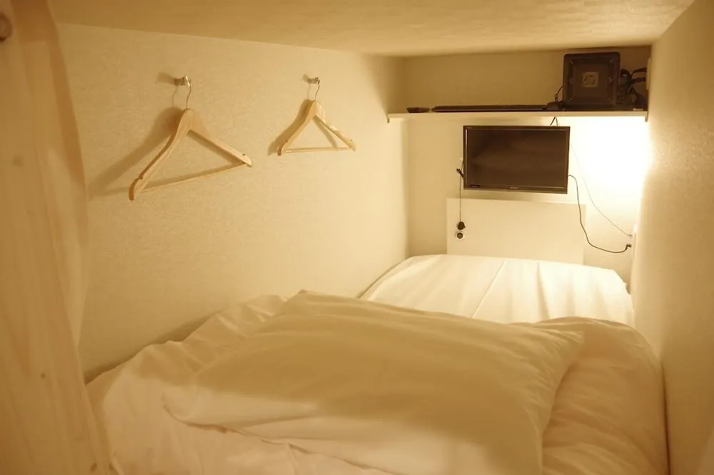 Hostel Wasabi Osaka Bed And Library Giappone