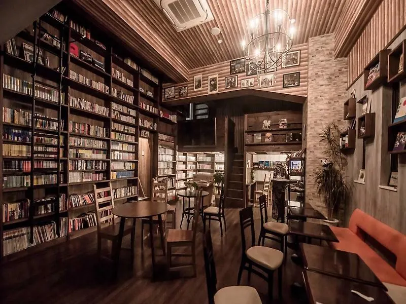 Hostel Wasabi Osaka Bed And Library